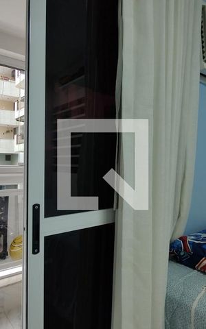 Apartamento à venda com 97m², 3 quartos e 1 vaga Apartamento à venda com 97m², 3 quartos e 1 vagaQuarto 1 - Armários