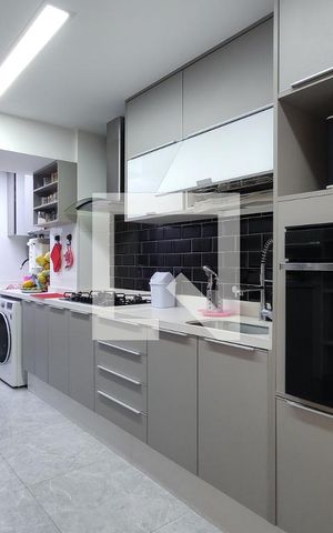 Apartamento à venda com 97m², 3 quartos e 1 vaga Apartamento à venda com 97m², 3 quartos e 1 vagaCozinha - Armários