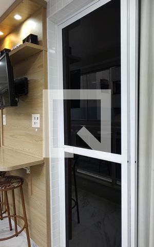 Apartamento à venda com 97m², 3 quartos e 1 vaga Apartamento à venda com 97m², 3 quartos e 1 vagaVaranda