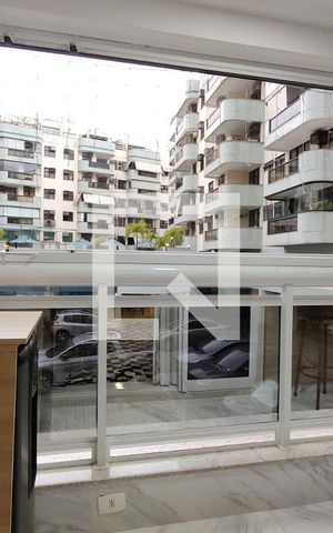Apartamento à venda com 97m², 3 quartos e 1 vaga Apartamento à venda com 97m², 3 quartos e 1 vagaVaranda