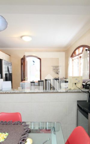 Casa à venda com 118m², 3 quartos e 2 vagasCozinha