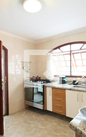 Casa à venda com 118m², 3 quartos e 2 vagasCozinha