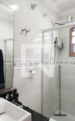 Casa à venda com 118m², 3 quartos e 2 vagasBanheiro Social