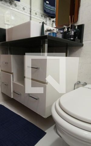 Casa à venda com 118m², 3 quartos e 2 vagasBanheiro Social