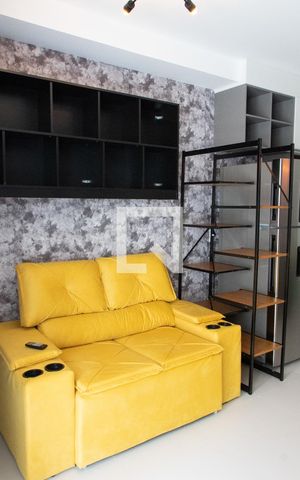 Apartamento à venda com 42m², 1 quarto e 1 vaga Apartamento à venda com 42m², 1 quarto e 1 vagaSALA