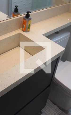 Apartamento para alugar com 77m², 3 quartos e 2 vagasBanheiro da Suíte 1