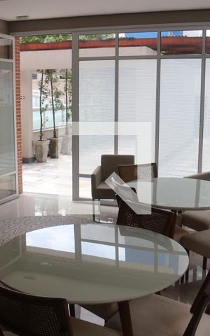 Apartamento para alugar com 77m², 3 quartos e 2 vagasÁrea comum - Salão de festas