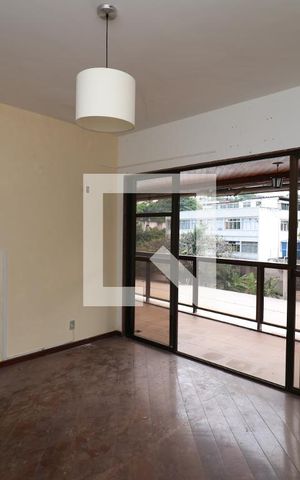 Apartamento à venda com 135m², 3 quartos e 2 vagasSuite