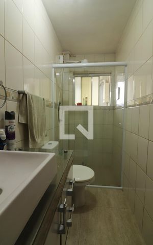 Apartamento à venda com 51m², 2 quartos e 1 vagaBanheiro Social