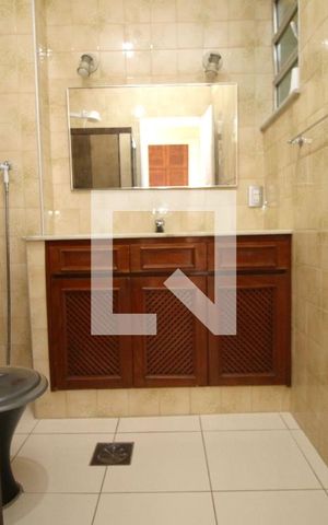 Apartamento à venda com 84m², 2 quartos e sem vagaBanheiro