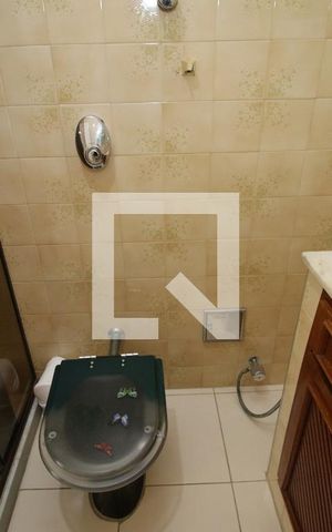 Apartamento à venda com 84m², 2 quartos e sem vagaBanheiro