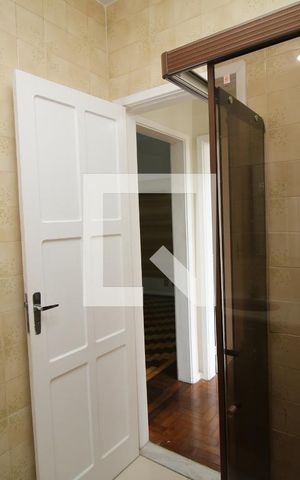 Apartamento à venda com 84m², 2 quartos e sem vagaBanheiro