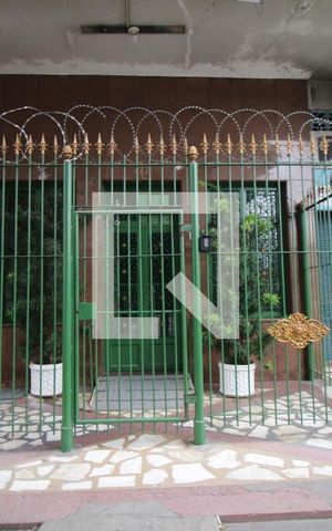 Apartamento à venda com 84m², 2 quartos e sem vagaFachada e portaria