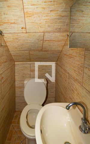 Casa para alugar com 229m², 3 quartos e 2 vagas Casa para alugar com 229m², 3 quartos e 2 vagasBanheiro 4