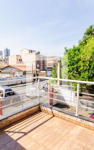 Casa de condomínio à venda com 133m², 4 quartos e 3 vagas Casa de condomínio à venda com 133m², 4 quartos e 3 vagasVaranda da Suíte