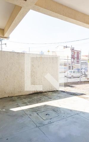 Casa de condomínio à venda com 133m², 4 quartos e 3 vagas Casa de condomínio à venda com 133m², 4 quartos e 3 vagasGaragem