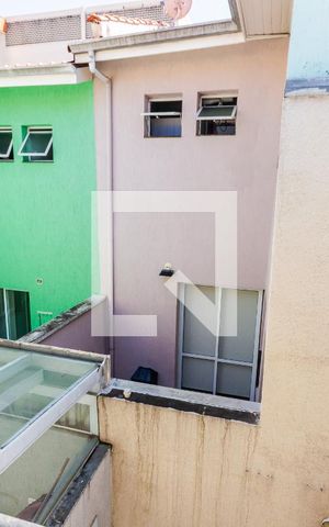 Casa de condomínio à venda com 133m², 4 quartos e 3 vagas Casa de condomínio à venda com 133m², 4 quartos e 3 vagasVista do Quarto 4