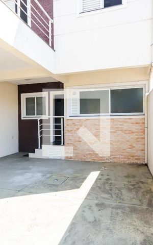 Casa de condomínio à venda com 133m², 4 quartos e 3 vagas Casa de condomínio à venda com 133m², 4 quartos e 3 vagasGaragem