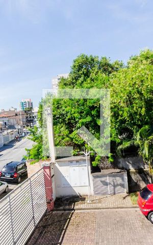 Casa de condomínio à venda com 133m², 4 quartos e 3 vagas Casa de condomínio à venda com 133m², 4 quartos e 3 vagasVista do Quarto 2