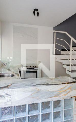 Casa de condomínio à venda com 133m², 4 quartos e 3 vagas Casa de condomínio à venda com 133m², 4 quartos e 3 vagasCozinha