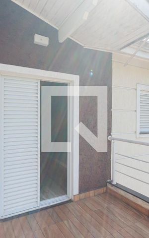 Casa de condomínio à venda com 133m², 4 quartos e 3 vagas Casa de condomínio à venda com 133m², 4 quartos e 3 vagasVaranda da Suíte