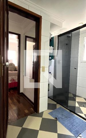 Apartamento à venda com 73m², 2 quartos e 1 vaga Apartamento à venda com 73m², 2 quartos e 1 vagaBanheiro