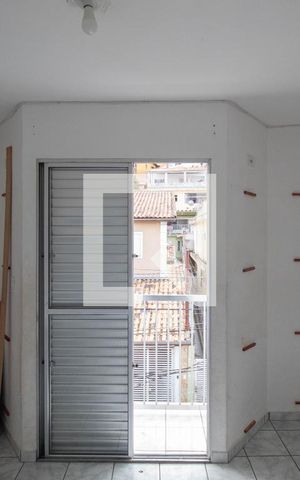 Casa à venda com 214m², 3 quartos e 3 vagas Casa à venda com 214m², 3 quartos e 3 vagasQuarto 3