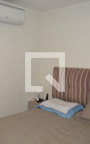 Casa à venda com 140m², 3 quartos e 3 vagasSuíte