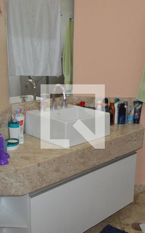 Casa à venda com 140m², 3 quartos e 3 vagasBanheiro