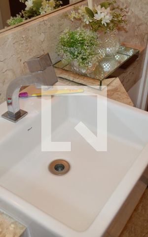 Casa à venda com 140m², 3 quartos e 3 vagasLavabo
