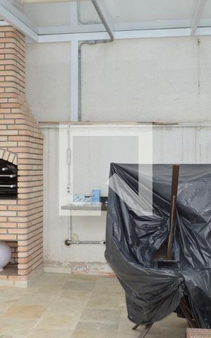 Casa à venda com 140m², 3 quartos e 3 vagasChurrasqueira