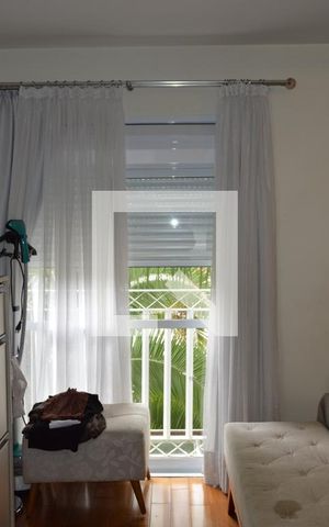 Casa à venda com 140m², 3 quartos e 3 vagasSuíte