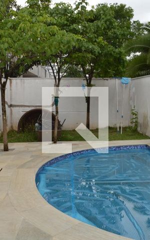 Casa à venda com 140m², 3 quartos e 3 vagasPiscina