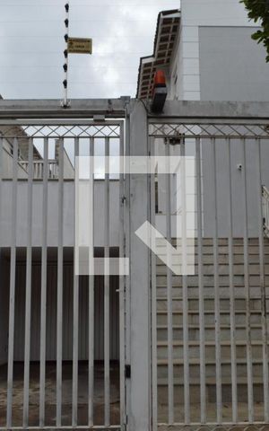 Casa à venda com 140m², 3 quartos e 3 vagasFachada + Plaquinha