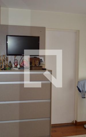 Casa à venda com 140m², 3 quartos e 3 vagasSuíte