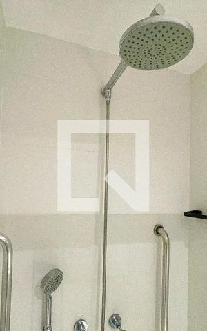 Studio à venda com 26m², 1 quarto e sem vaga Studio à venda com 26m², 1 quarto e sem vagaBanheiro