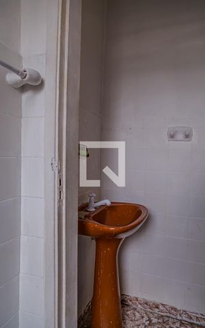 Casa de condomínio à venda com 150m², 5 quartos e 1 vaga Casa de condomínio à venda com 150m², 5 quartos e 1 vagaBanheiro da Casa 2