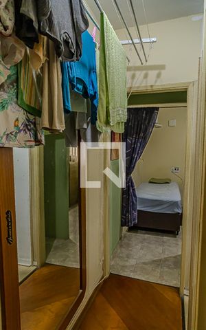 Casa de condomínio à venda com 150m², 5 quartos e 1 vaga Casa de condomínio à venda com 150m², 5 quartos e 1 vagaCorredor