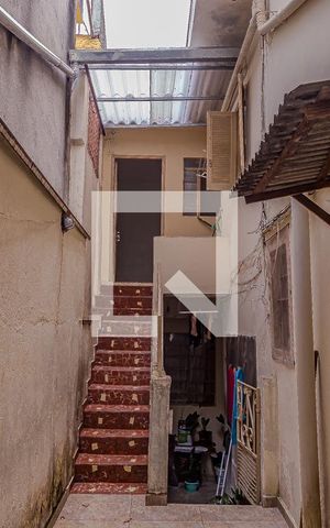Casa de condomínio à venda com 150m², 5 quartos e 1 vaga Casa de condomínio à venda com 150m², 5 quartos e 1 vagaCorredor