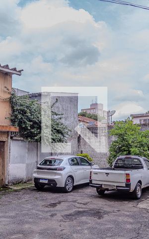 Casa de condomínio à venda com 150m², 5 quartos e 1 vaga Casa de condomínio à venda com 150m², 5 quartos e 1 vagaÁrea Comum