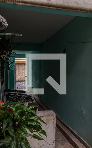 Casa de condomínio à venda com 150m², 5 quartos e 1 vaga Casa de condomínio à venda com 150m², 5 quartos e 1 vagaCorredor