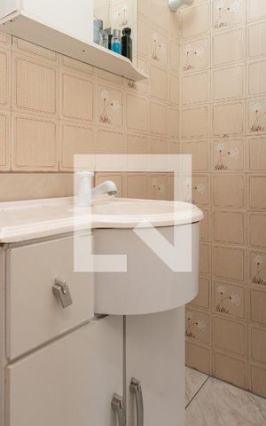Casa à venda com 180m², 4 quartos e 3 vagas Casa à venda com 180m², 4 quartos e 3 vagasSuíte 2
