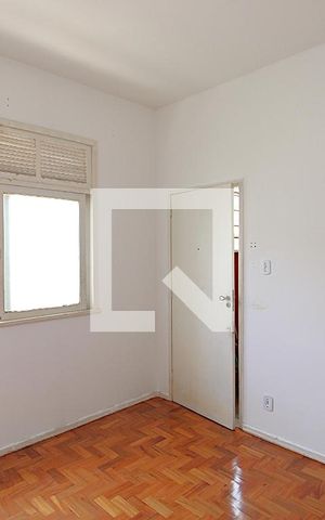 Casa à venda com 78m², 2 quartos e sem vagaSala