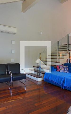 Casa à venda com 500m², 3 quartos e 4 vagasSala