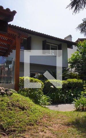 Casa à venda com 500m², 3 quartos e 4 vagasFachada