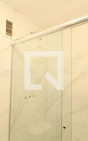 Apartamento à venda com 151m², 4 quartos e 3 vagasBanheiro Suíte Master 