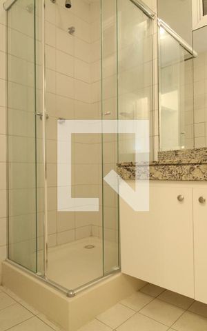 Apartamento à venda com 151m², 4 quartos e 3 vagasBanheiro social 2