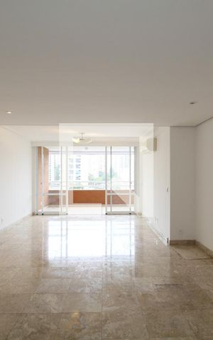 Apartamento à venda com 151m², 4 quartos e 3 vagasSala