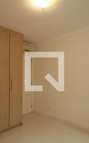 Apartamento à venda com 151m², 4 quartos e 3 vagasquarto 2