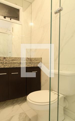 Apartamento à venda com 151m², 4 quartos e 3 vagasBanheiro Suíte Master 